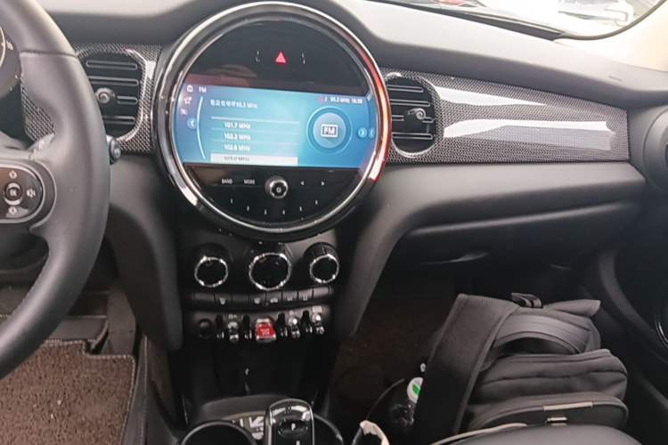 Used MINI 2022 1.5T COOPER Classic Edition Audio And AC Panel