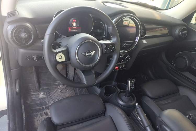 Used MINI 2022 Updated 1.5T COOPER Artist Center Console
