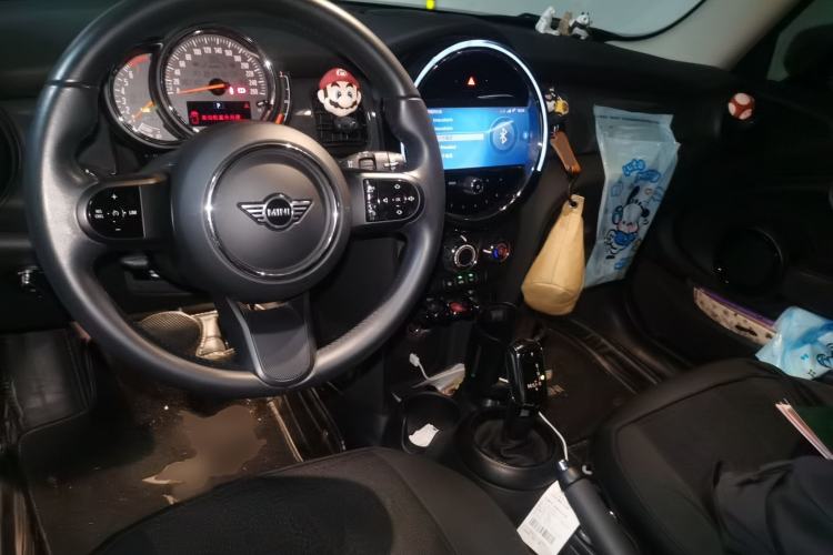 Used MINI 2022 1.5T ONE Center Console
