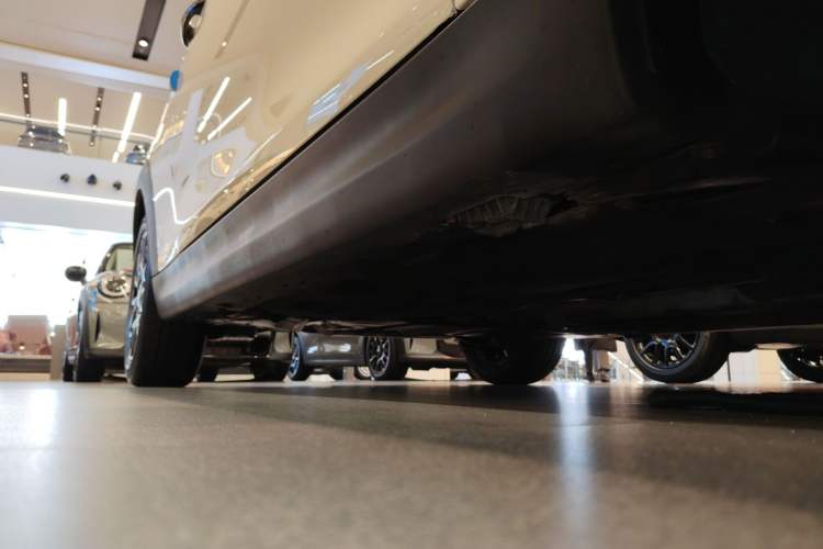 Used MINI 2022 1.5T ONE Chassis Front Right
