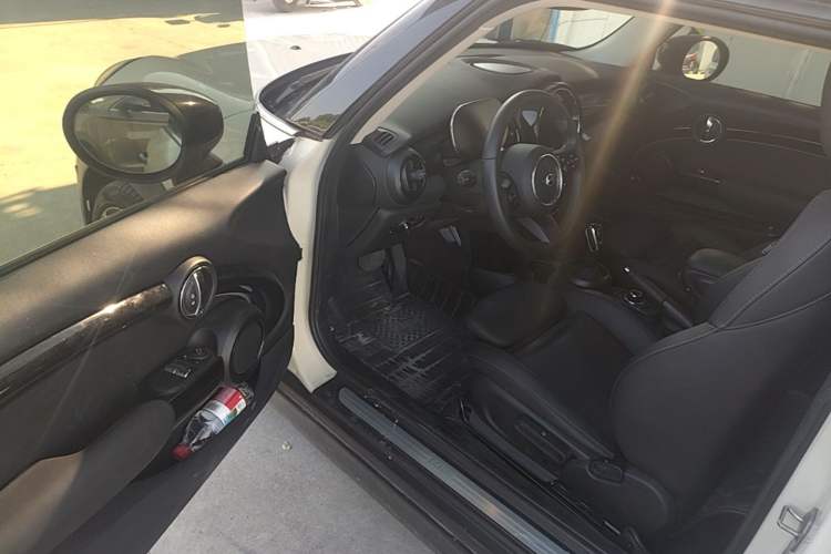 Used MINI 2022 Updated 1.5T COOPER Artist Driver Seat