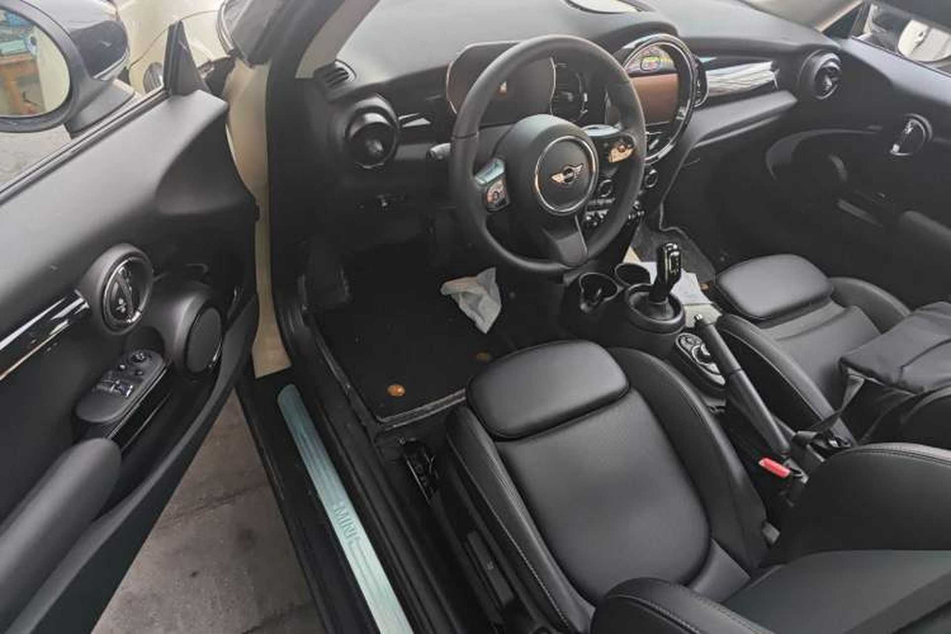 Used MINI 2022 1.5T COOPER Classic Edition Driver Seat