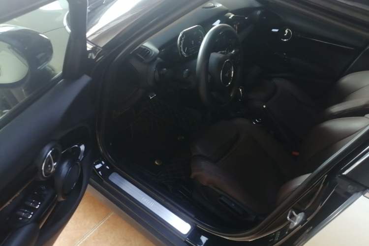 Used MINI 2022 1.5T COOPER Classic Edition Five-Door Version Driver Seat