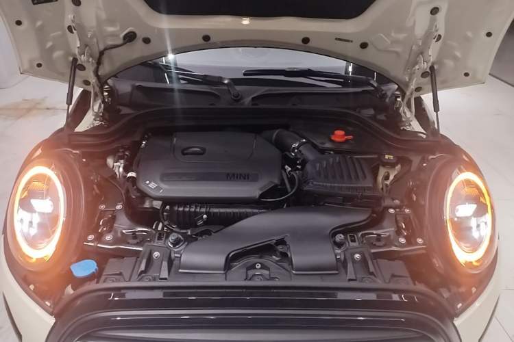 Used MINI 2022 1.5T ONE Engine Bay