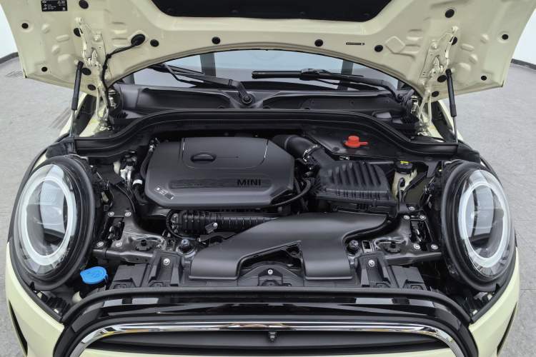 Used MINI 2022 Updated 1.5T ONE Engine Bay