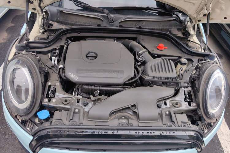 Used MINI 2022 Updated 1.5T COOPER Artist Engine Bay