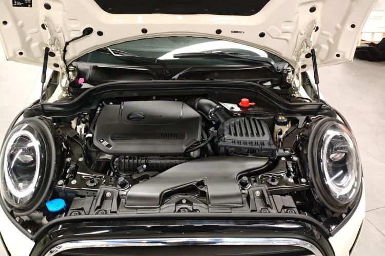 Used MINI 2022 Updated 1.5T COOPER Classic Edition Engine Bay