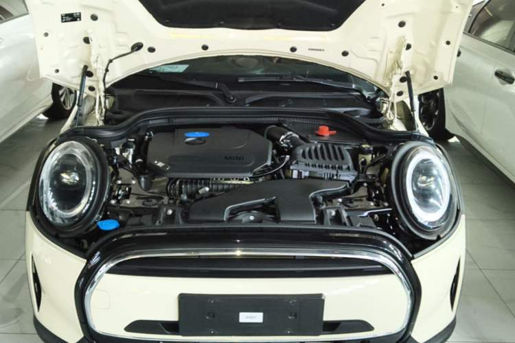 Used MINI 2022 1.5T ONE Five-Door PLUS Engine Bay