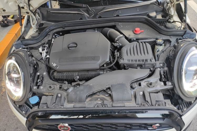 Used MINI 2022 Updated 2.0T COOPER S Classic Edition Five-Door Version Engine Bay