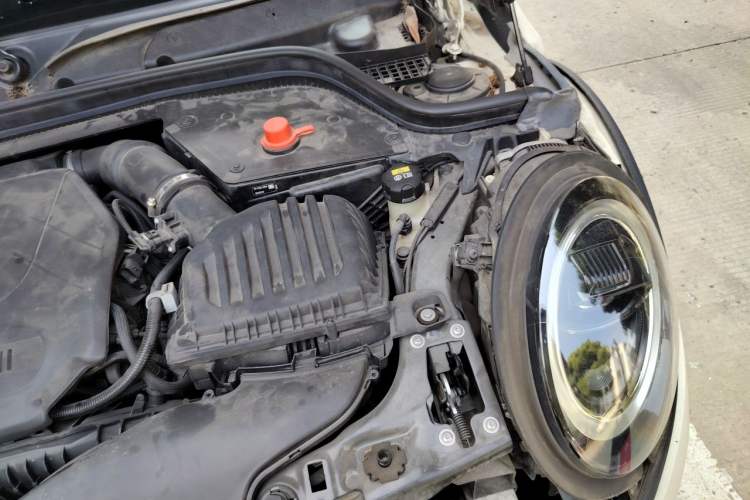 Used MINI 2022 Updated 1.5T ONE Five-Door PLUS Edition Engine Bay Left