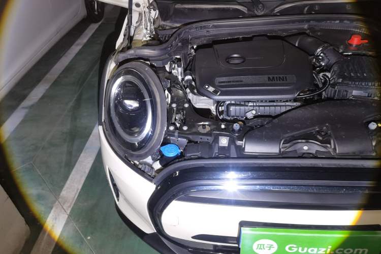 Used MINI 2022 Updated 1.5T COOPER Classic Edition Five-Door Version Engine Bay Right
