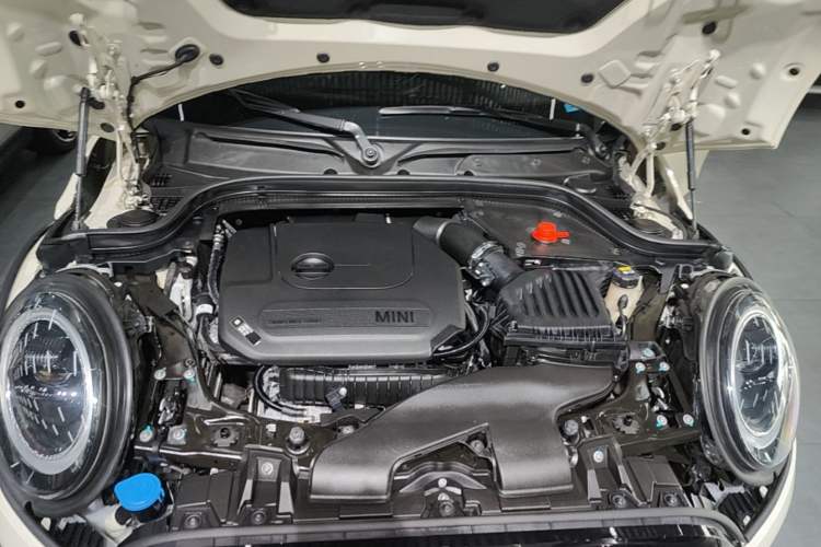 Used MINI 2022 1.5T COOPER Artist Five-Door Edition Engine Bay