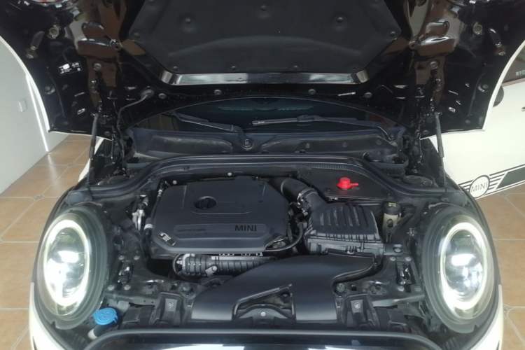 Used MINI 2022 1.5T COOPER Classic Edition Five-Door Version Engine Bay