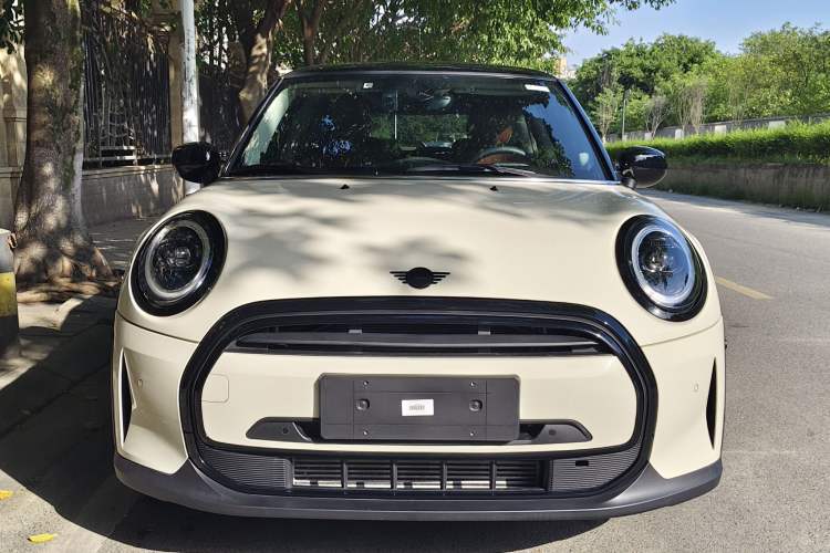 Used MINI 2022 Updated 1.5T COOPER Artist Exterior 1