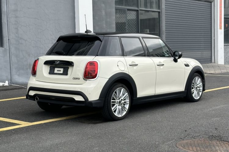 Used MINI 2022 1.5T COOPER Classic Edition Five-Door Version Exterior 1