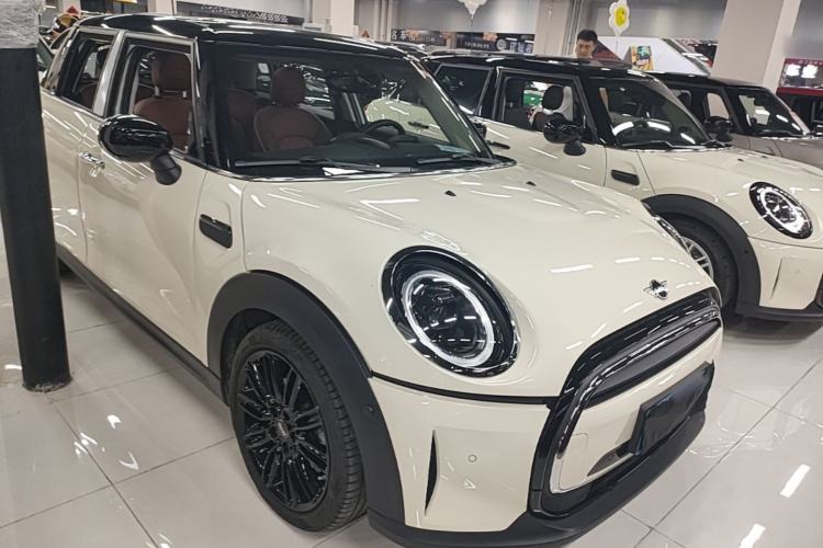 Used MINI 2022 Updated 1.5T COOPER Artist Five-Door Edition Exterior 1