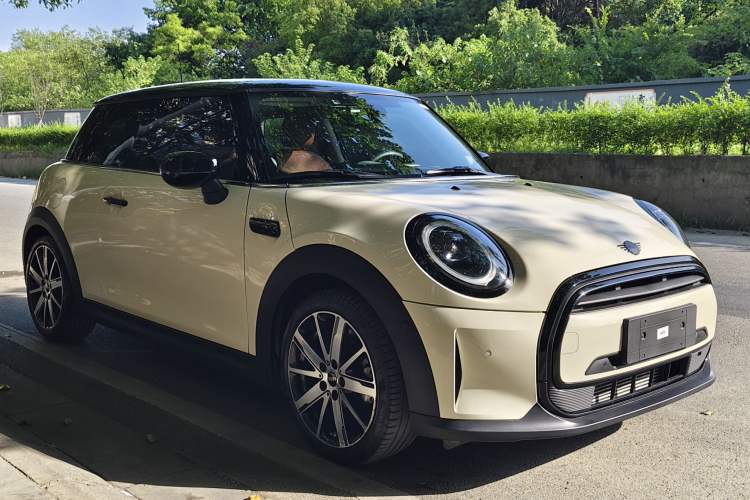Used MINI 2022 Updated 1.5T COOPER Artist Exterior 2