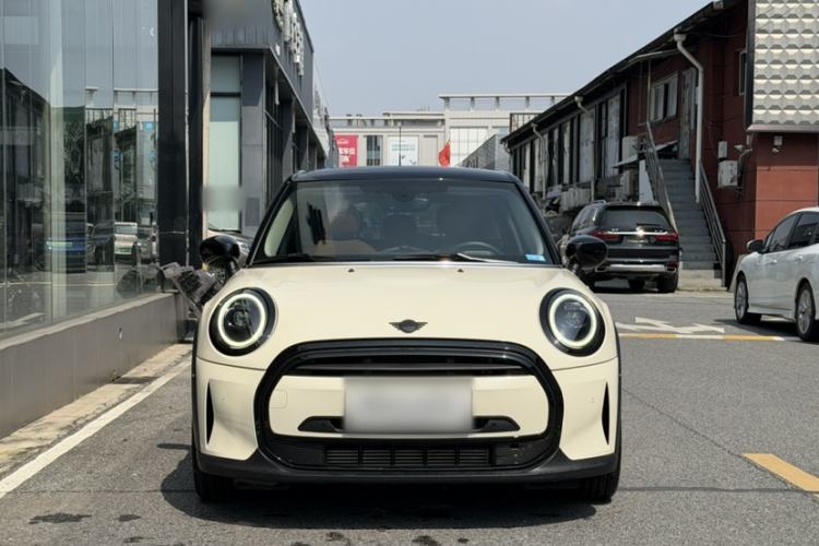 Used MINI 2022 Updated 1.5T COOPER Classic Edition Five-Door Version Exterior 2
