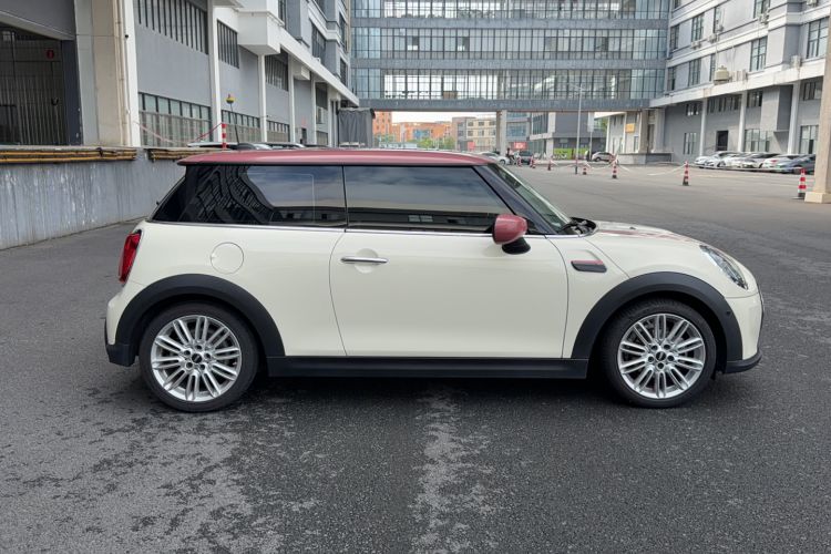 Used MINI 2022 Updated 1.5T COOPER Classic Edition Exterior 3