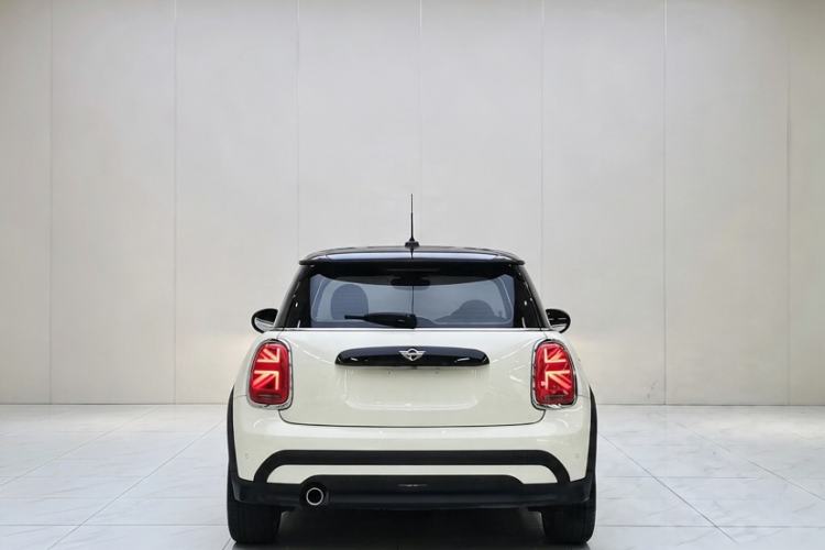 Used MINI 2022 1.5T COOPER Classic Edition Exterior 3
