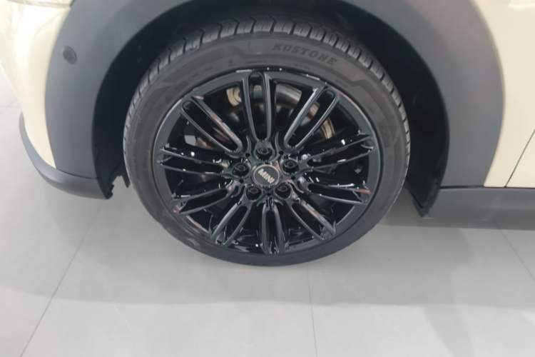 Used MINI 2022 1.5T COOPER Classic Edition Exterior 4