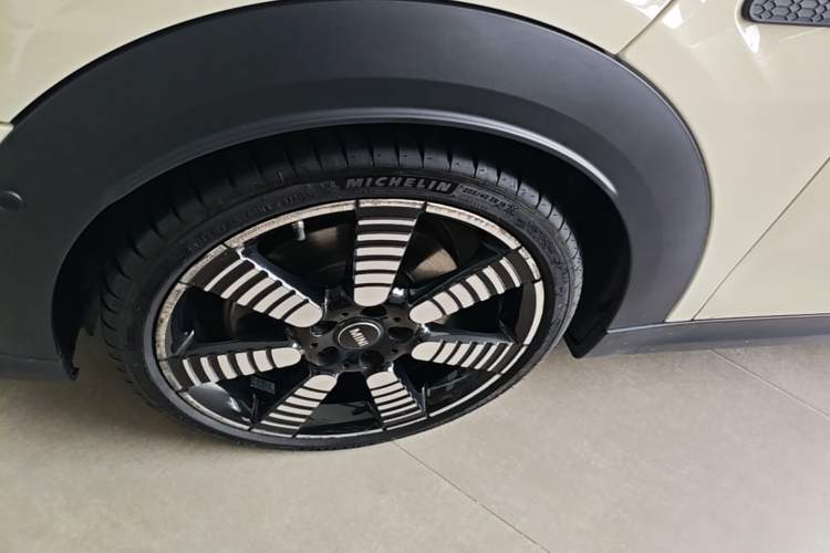 Used MINI 2022 2.0T COOPER S Artist Exterior 4