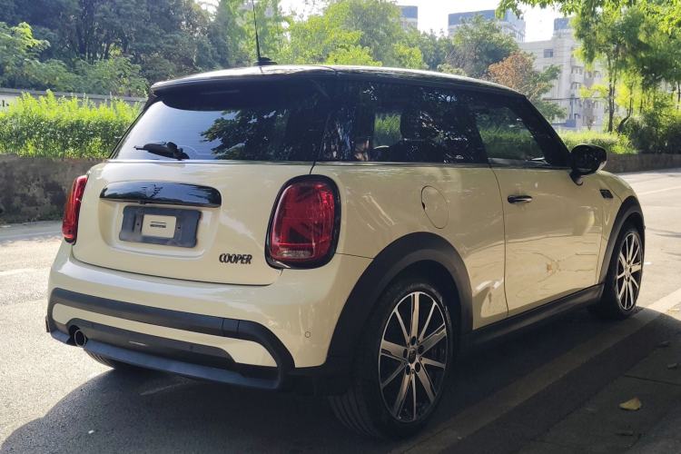 Used MINI 2022 Updated 1.5T COOPER Artist Exterior 4