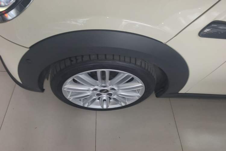 Used MINI 2022 Updated 1.5T COOPER Classic Edition Exterior 4