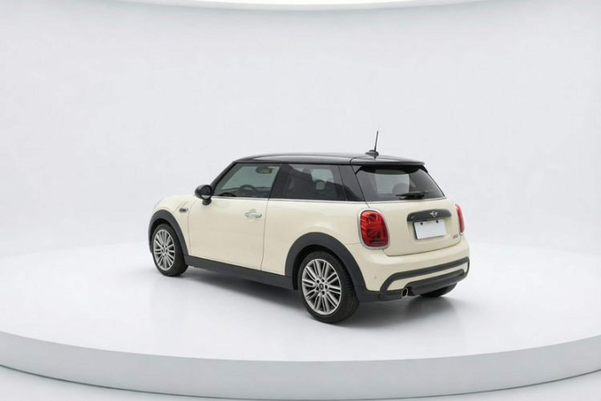 Used MINI 2022 1.5T COOPER Classic Edition Exterior 4