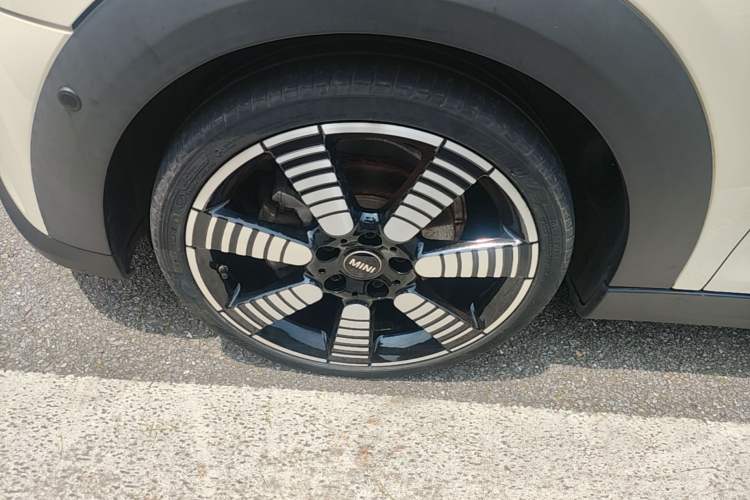 Used MINI 2022 1.5T COOPER Five-Door Edition The Coopers Commemorative Version Exterior 4