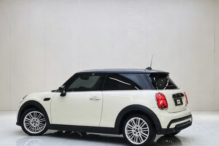 Used MINI 2022 1.5T COOPER Classic Edition Exterior 4