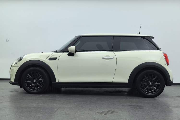 Used MINI 2022 Updated 1.5T ONE Exterior 5