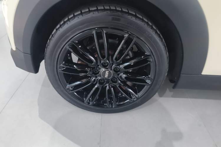 Used MINI 2022 1.5T COOPER Classic Edition Exterior 5
