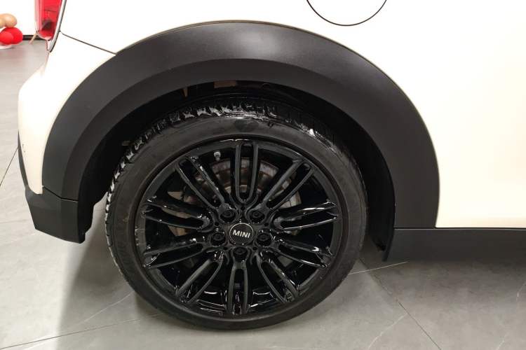 Used MINI 2022 Updated 1.5T COOPER Classic Edition Exterior 5