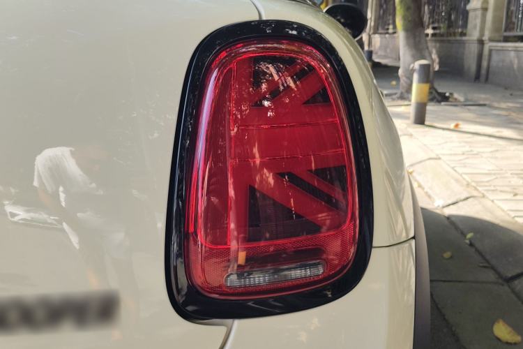 Used MINI 2022 Updated 1.5T COOPER Artist Exterior 6