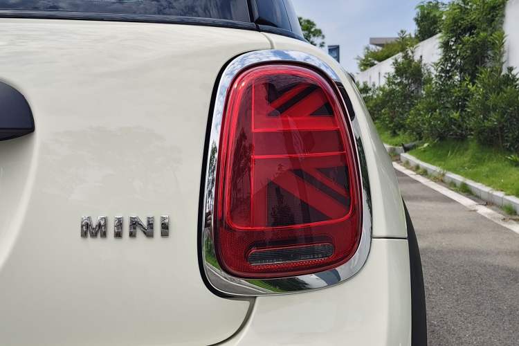 Used MINI 2022 Updated 1.5T ONE Exterior 6