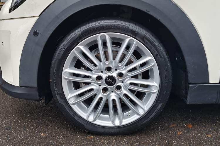 Used MINI 2022 Updated 1.5T COOPER Classic Edition Five-Door Version Exterior 7
