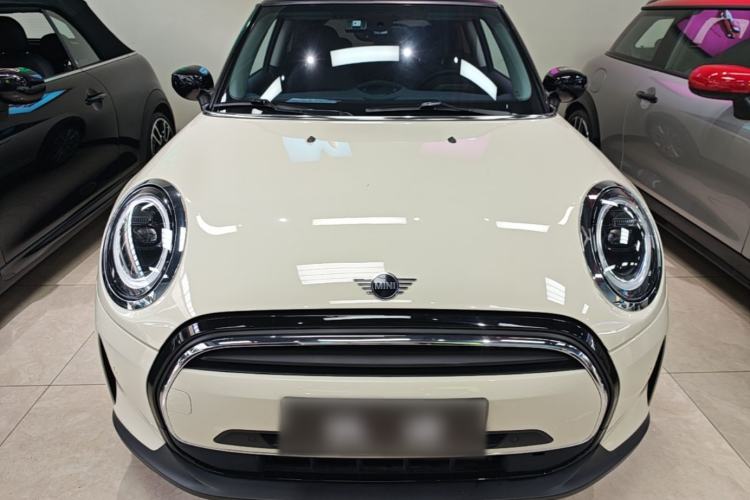 Used MINI 2022 1.5T COOPER Classic Edition Front