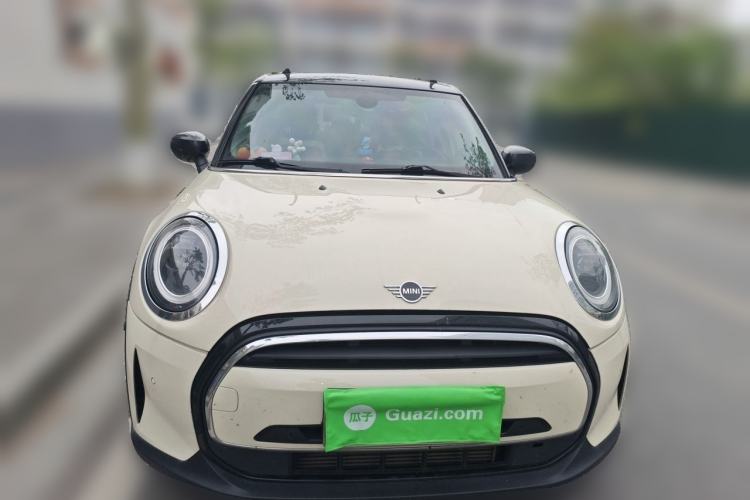 Used MINI 2022 Updated 1.5T COOPER Classic Edition Five-Door Version Front