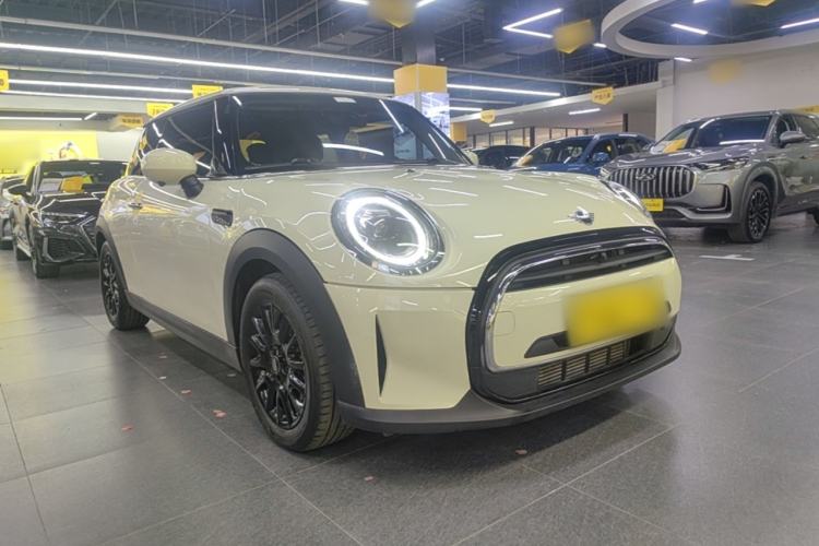 Used MINI 2022 Updated 1.5T ONE Front Right 45 Deg