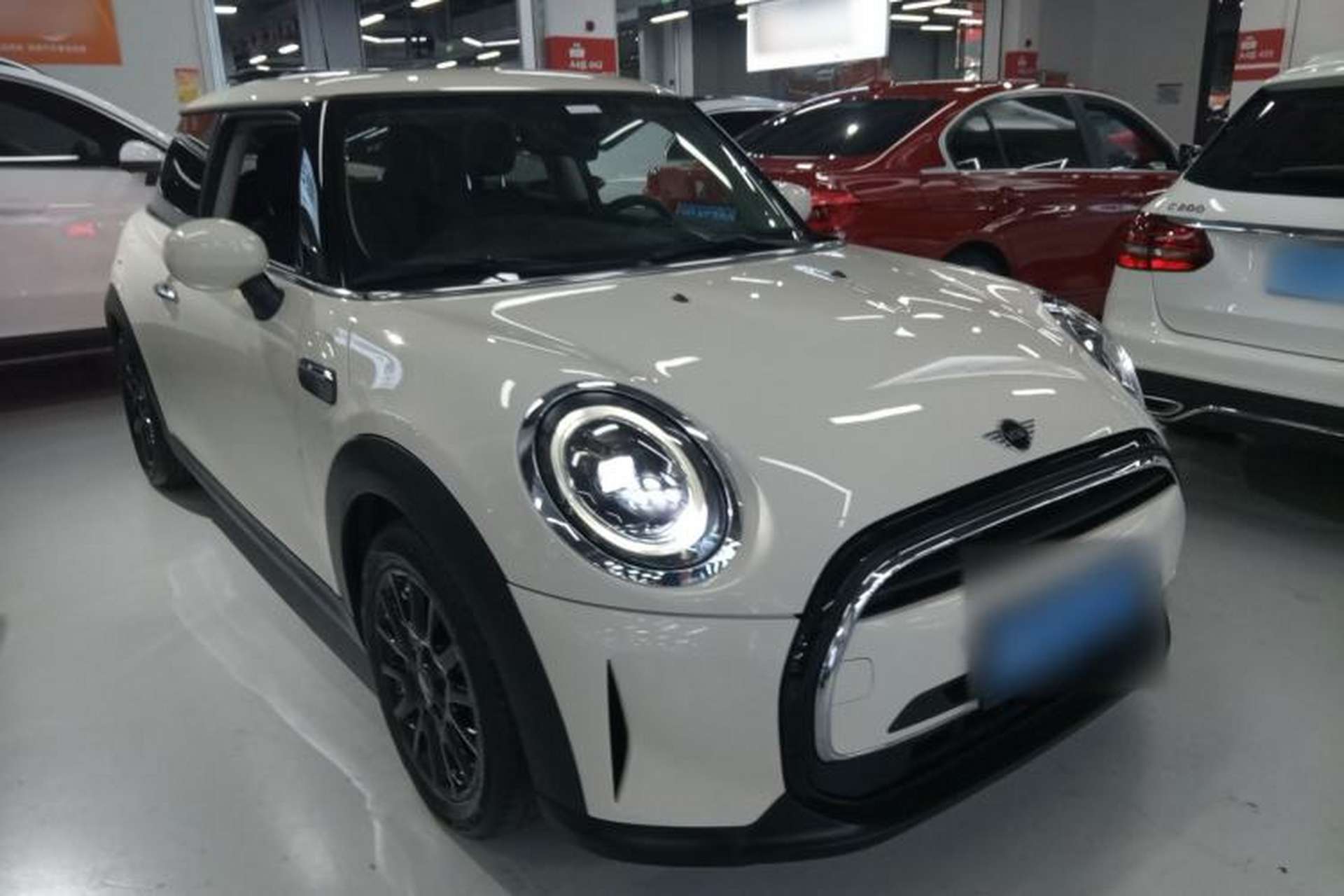 Used MINI 2022 1.5T ONE Front Right 45 Deg