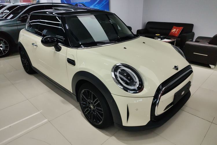 Used MINI 2022 1.5T COOPER Artist Front Right 45 Deg