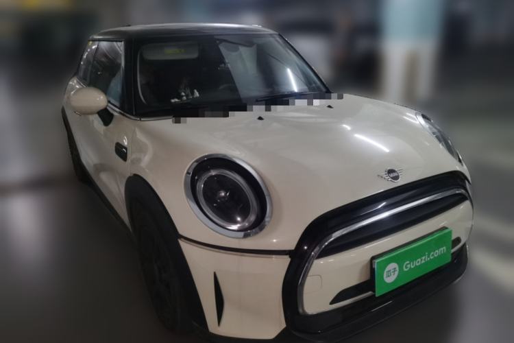 Used MINI 2022 1.5T ONE Front Right 45 Deg