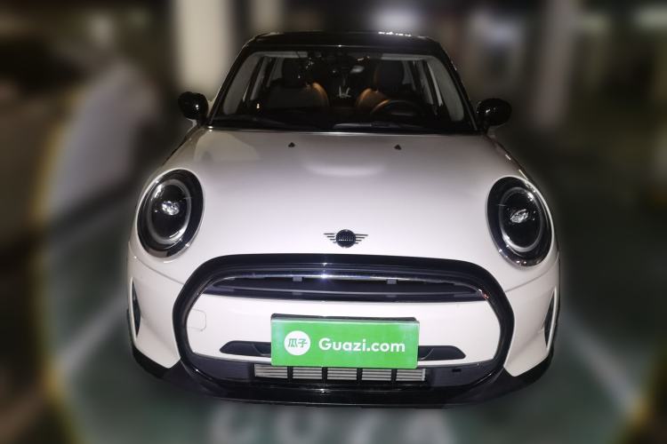 Used MINI 2022 Updated 1.5T COOPER Classic Edition Five-Door Version Front