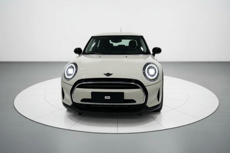 Used MINI 2022 1.5T ONE Five-Door PLUS Front