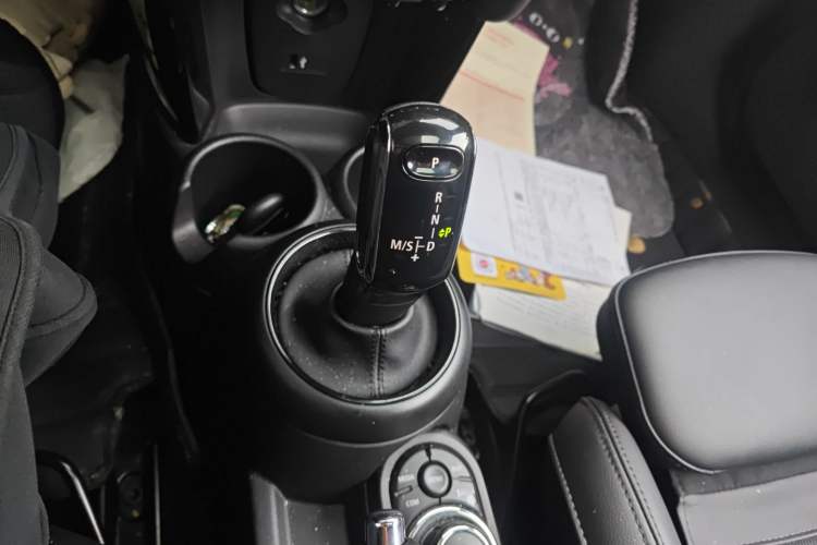 Used MINI 2022 1.5T COOPER Classic Edition Gear Lever