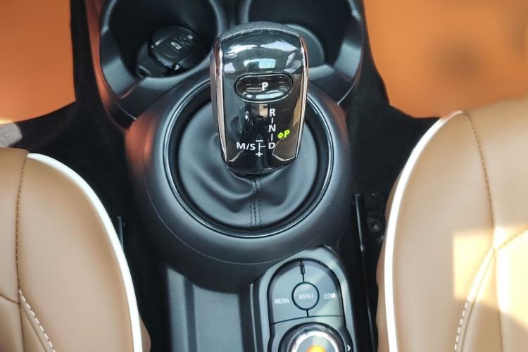 Used MINI 2022 Updated 1.5T ONE Gear Lever