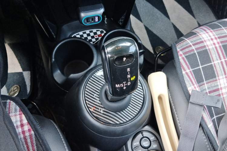 Used MINI 2022 1.5T COOPER Classic Edition Gear Lever