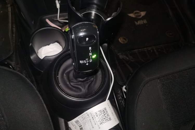 Used MINI 2022 1.5T ONE Gear Lever