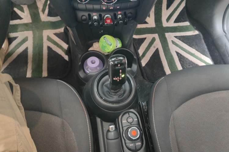 Used MINI 2022 Updated 1.5T ONE Gear Lever